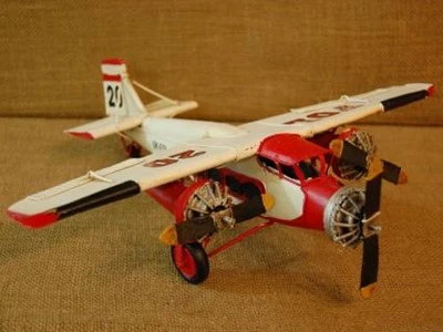Toy airplanes Toy airplanes
